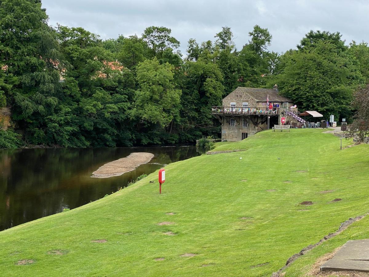 The Sanctuary Holiday Home - Escape The Ordinary Knaresborough Buitenkant foto